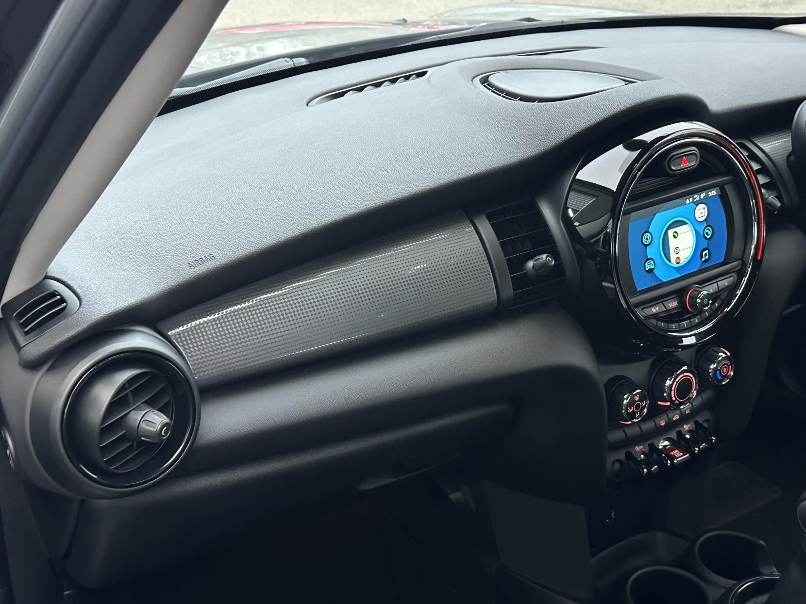 MINI Hatch 1.5 Cooper Classic Hatchback 5dr Petrol Manual Euro 6 (s/s) (136 ps)